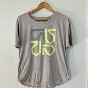 GAP Shirt Womens SZ S Gray Tee with Yellow and Gray Graphic